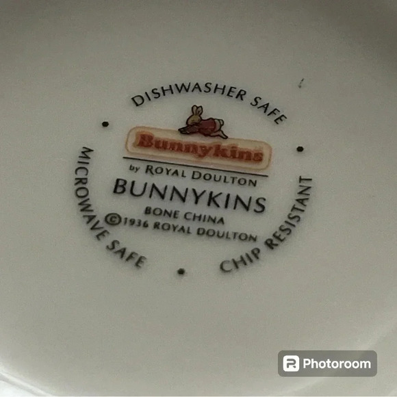 Royal Doultan Bunnykins 4 Peice Set. - Picture 6 of 8